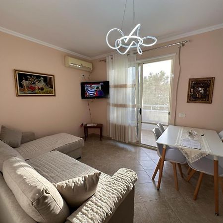 Sunset Sea View - Beachfront Balcony - Ac - Wifi Дуррес Экстерьер фото